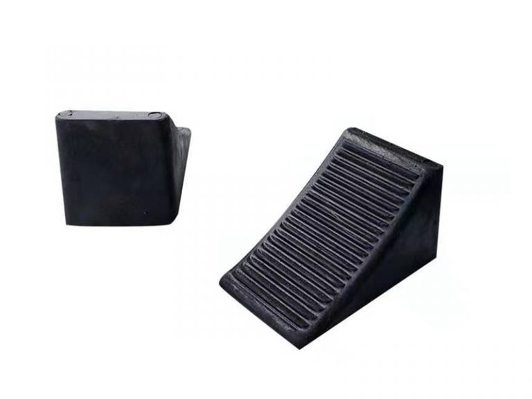 Rubber Wheel Chock 160×100×100 - WC-160